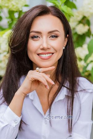 226082 - Ivanna Age: 39 - Ukraine